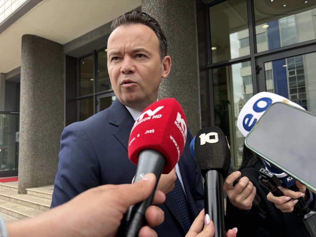 Peci thotë se kanë propozuar 28 dhjetorin si datë për zgjedhje