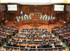 Maratonë pa rezultate konkrete, legjislatura e nëntë shpenzoi 750 minuta punë në 63 seanca