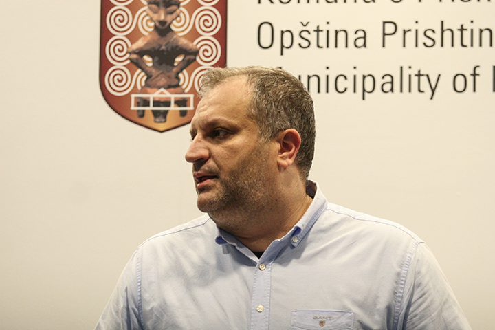 Nga nesër pa autobusë në kryeqytet, Shpend Ahmeti: Une takohesha me Avdulla Hotin, takohuni edhe ju