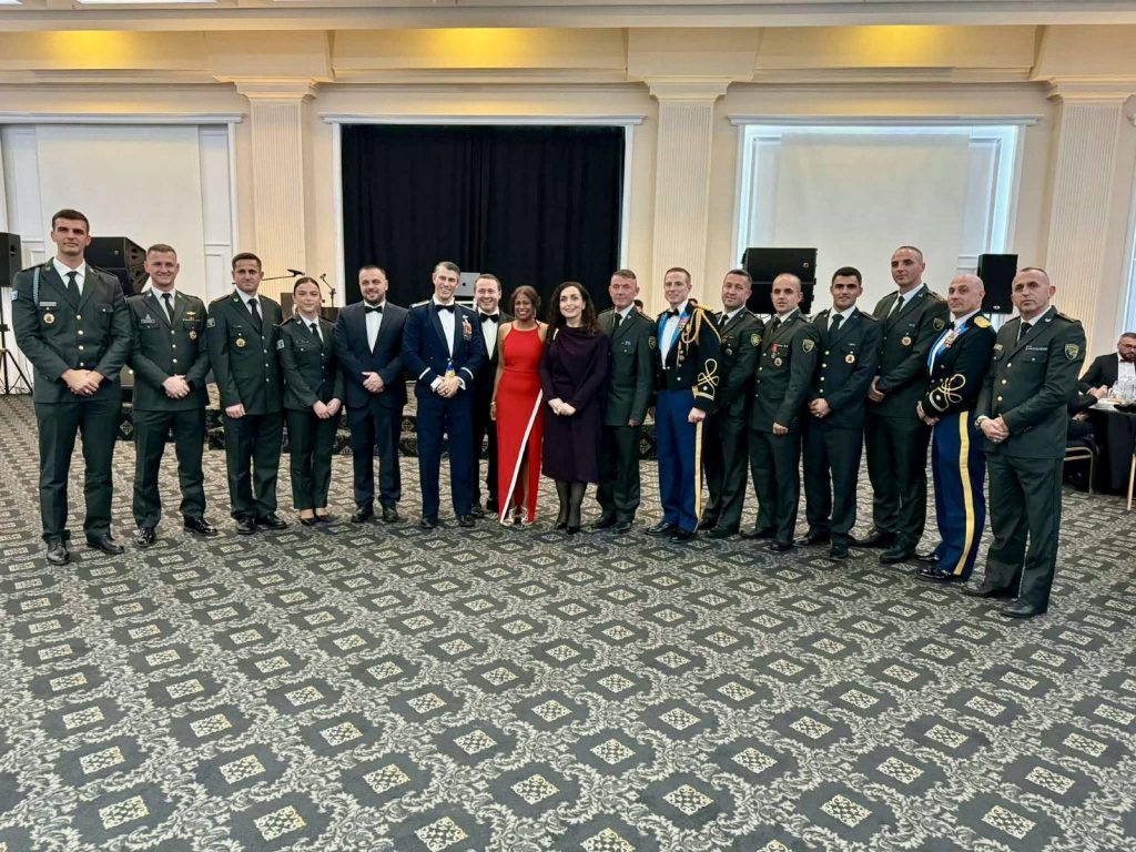 Maqedonci në 250-vjetorin e US Marine Corps: Kosovë e SHBA vazhdojnë rrugën drejt sigurisë dhe forcimit të aleancave
