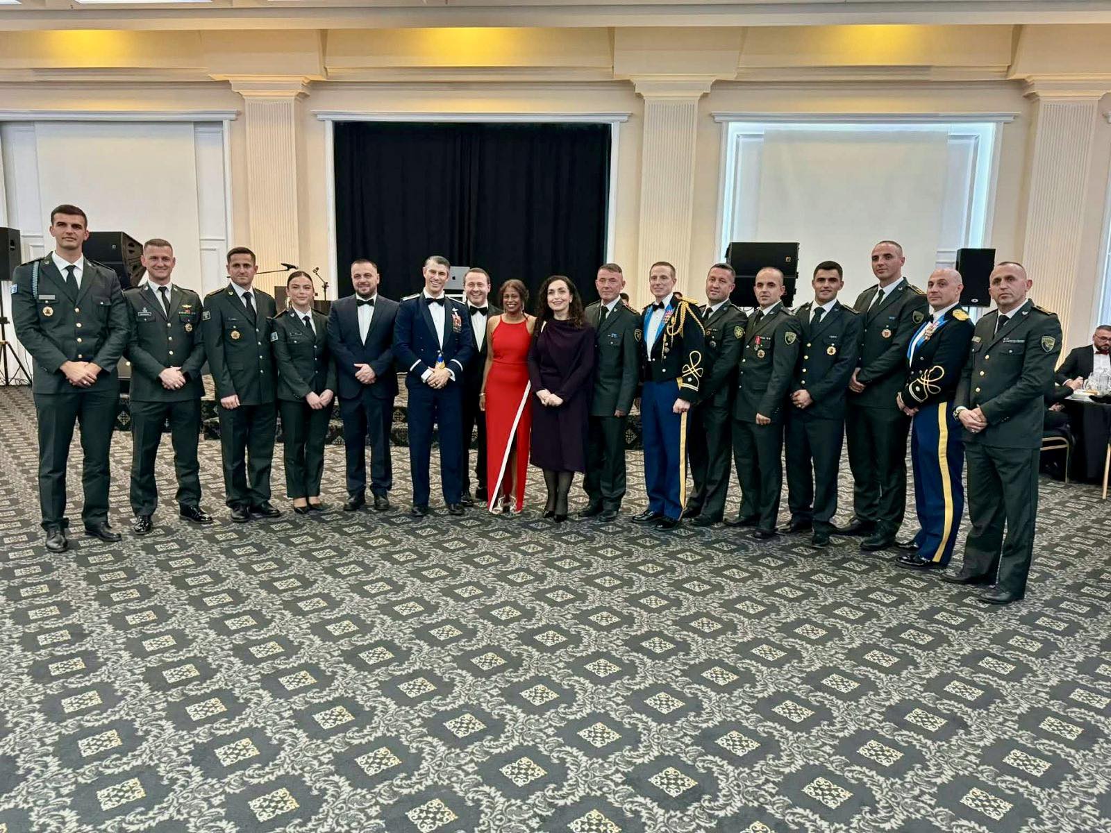 Maqedonci në 250-vjetorin e US Marine Corps: Kosovë e SHBA vazhdojnë rrugën drejt sigurisë  dhe forcimit të aleancave