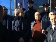 Ndërprerja e autobusëve, Rama bashkë me protestuesit shkojnë te Qeveria