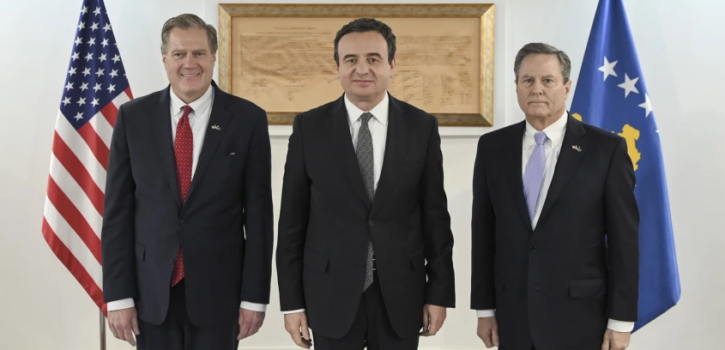 Kurti pret në takim dy kongresistë amerikanë, flasin për thellim bashkëpunimi në fushën e mbrojtjes