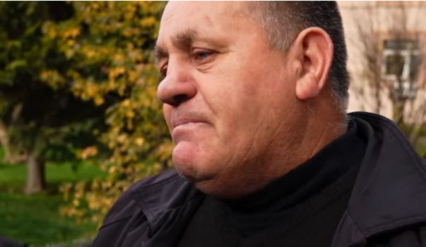 Punëtori i Trafikut Urban emocionohet: Më vjen marre kur po i shoh qytetarët që kanë mbetur rrugëve