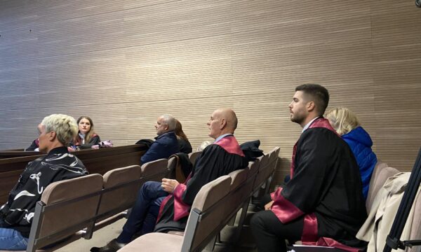 Fillon seanca për zyrtarët e Ministrisë së Infrastrukturës, të arrestuar për marrje ryshfeti për patentë-shoferë