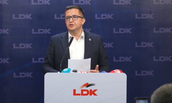 Ndarja e pareve për RTK-në nga Qeveria, Mustafa: Tash janë zgjedhjet apo jo? Mashtrues e manipulues