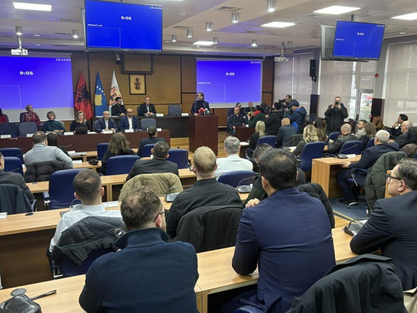 Rama në mbledhjen e jashtëzakonshme për buxhetin: Prioritet janë qytetarët, asnjë kalkulim mbi nevojat e tyre