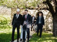 Peci publikon fotografinë e Kurtit me plis: Isa Boletini e nisi, Albin Kurti e bitisi