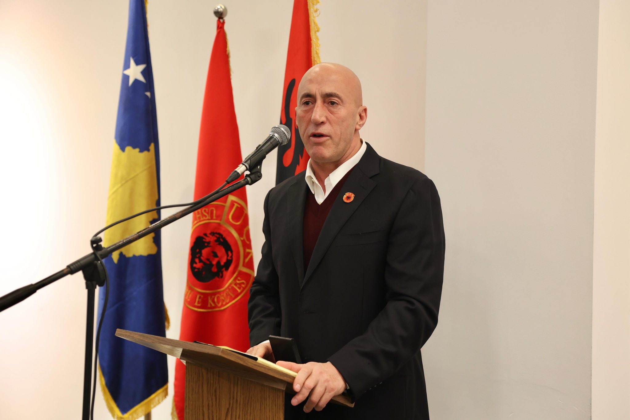 Ramush Haradinaj: 28 Nëntori i zbrazët pa bashkëluftëtarët që po gjykohen padrejtësisht në Hagë