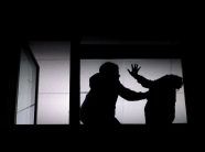 5 raste dhune në familje për 24 orë në Kosovë, prindërit mes viktimave