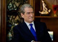 Protesta e demokratëve nuk do të bëhet vetëm përpara Kryeministrisë, Berisha: Këtë javë nisim foltoret jashtë Tirane