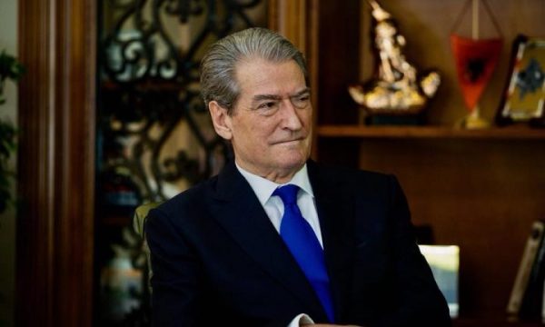 Protesta e demokratëve nuk do të bëhet vetëm përpara Kryeministrisë, Berisha: Këtë javë nisim foltoret jashtë Tirane