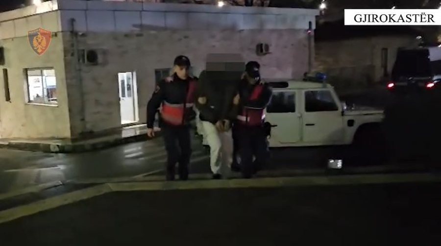 goditet-rrjeti-i-shperndarjes-se-droges-ne-gjirokaster-10-te-arrestuar