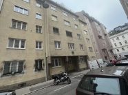 Therën për vdekje një burrë në Vjenë, arrestohen një kroat dhe një serbe