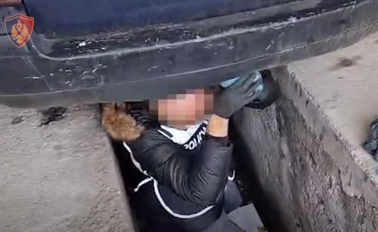 trafik-drejt-kosoves-arrestohet-ne-tropoje-i-riu-me-droge-tritol-dhe-municion-video