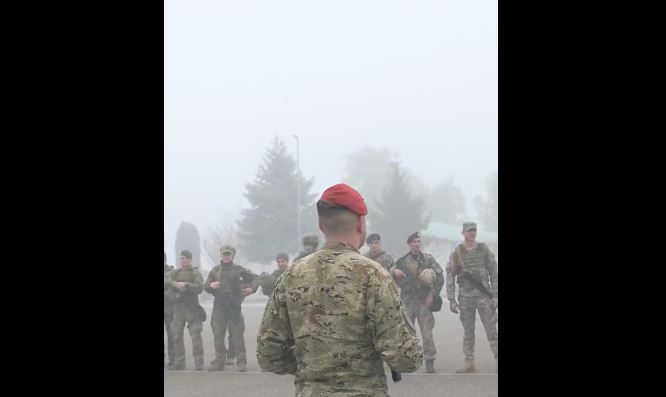 KFOR: Ushtarët mbajtën garën sportive ushtarake – përfshirë edhe hedhjen e granatave