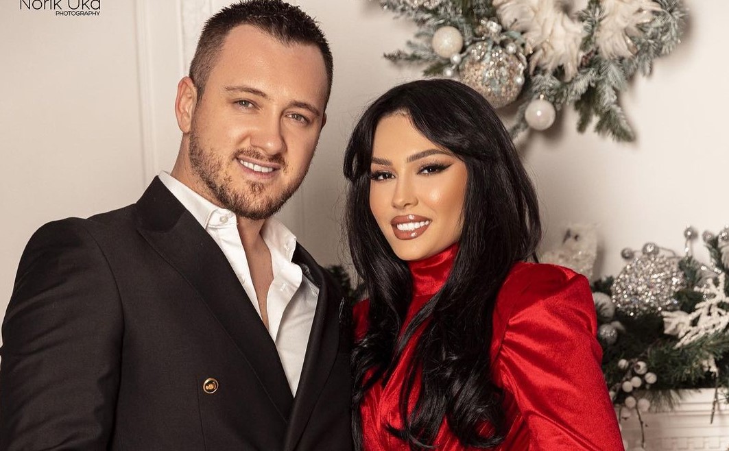 Egzona e Albatritit tregohet shumë e zonja, e zbukuron e para shtëpinë, madje ka vendosur edhe bredhin, erdhi Viti i Ri