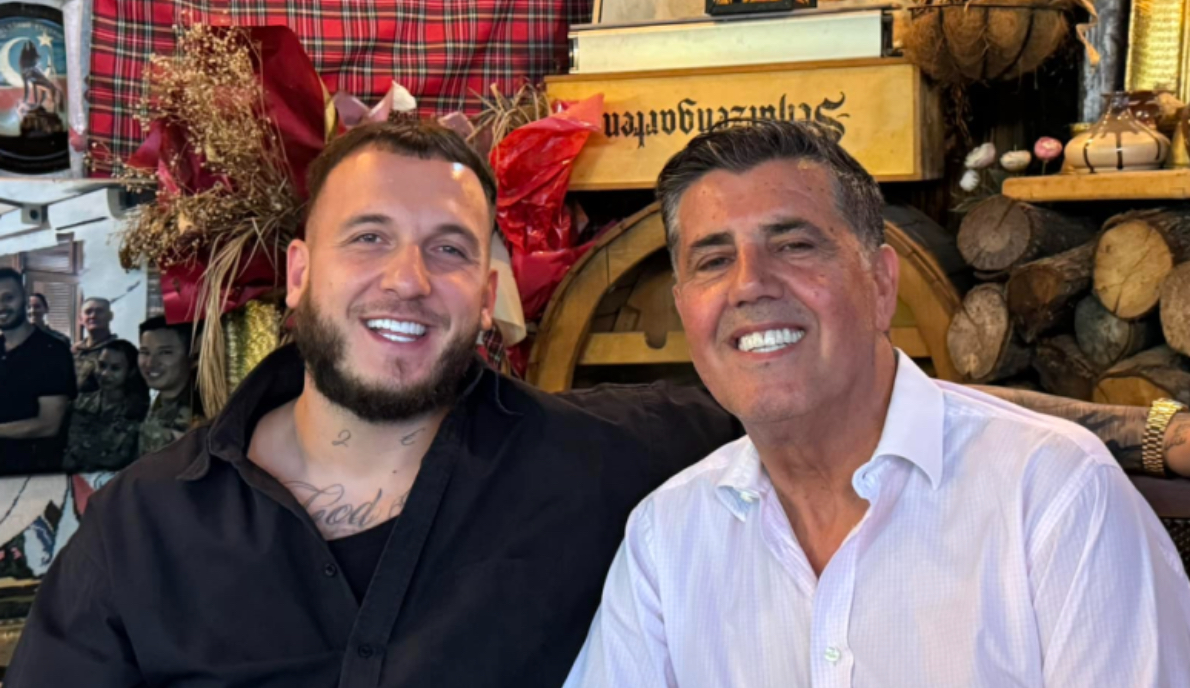 Dhëndër për qejfi! Mozzik i uron ditëlindjen babait të Lotina Hazirit me fjalë plot dashuri