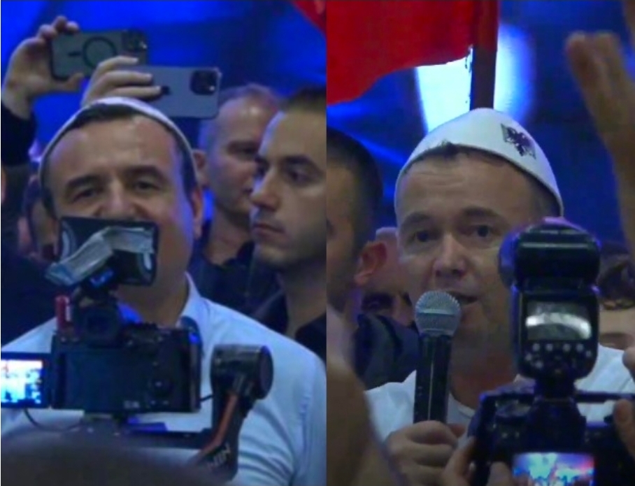 Kurti e Peci festojnë me plisa në kokë në Mitrovicë