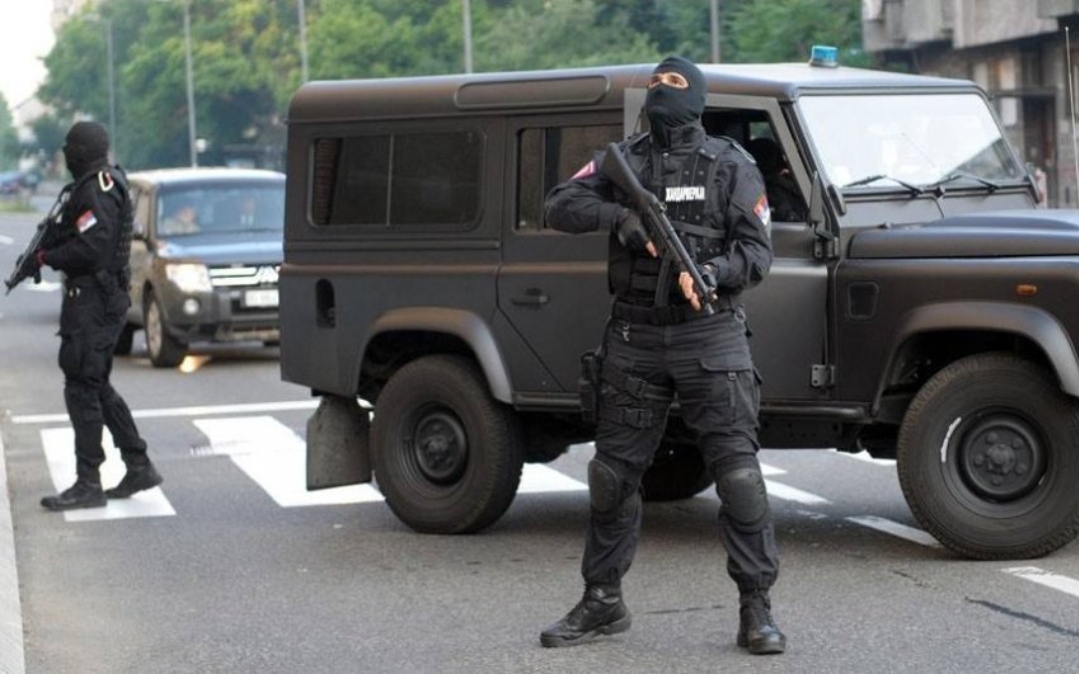 Xhandarmëria serbe dyshohet se hyri në Kosovë dhe rrëmbeu e plagosi një qytetar në afërsi të Leposaviqit