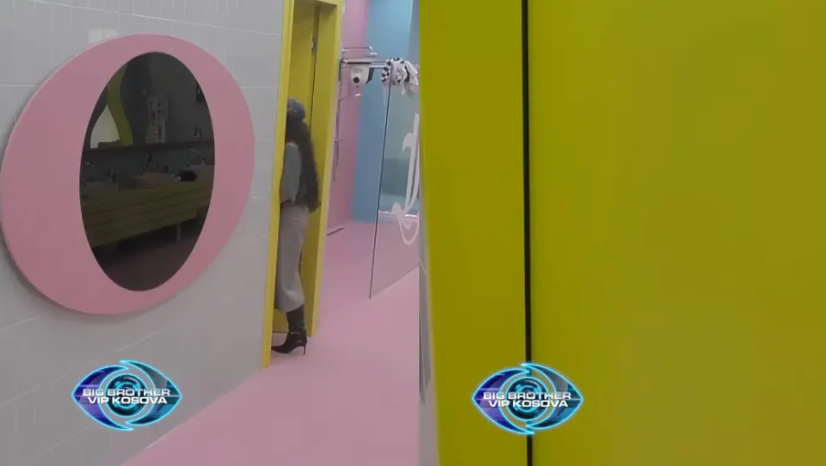 Thyhen rregullat në Big Brother  Londrimi dhe Alba futen bashkë në tualet 