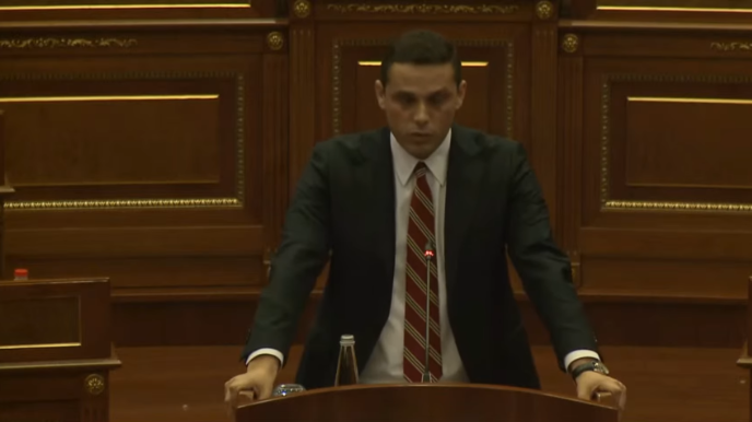 Gruda i vetëm përballë VV së  Seanca për buxhetin do të mbahet mend si e paligjshme