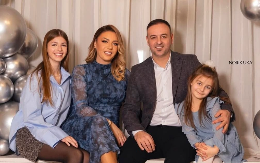 E kanë zënë nënën e tyre, s’do ta besoni sa janë rritë çikat e Nexhat Osmanit, ia paskan këputë kokën babës e hallës Remzie