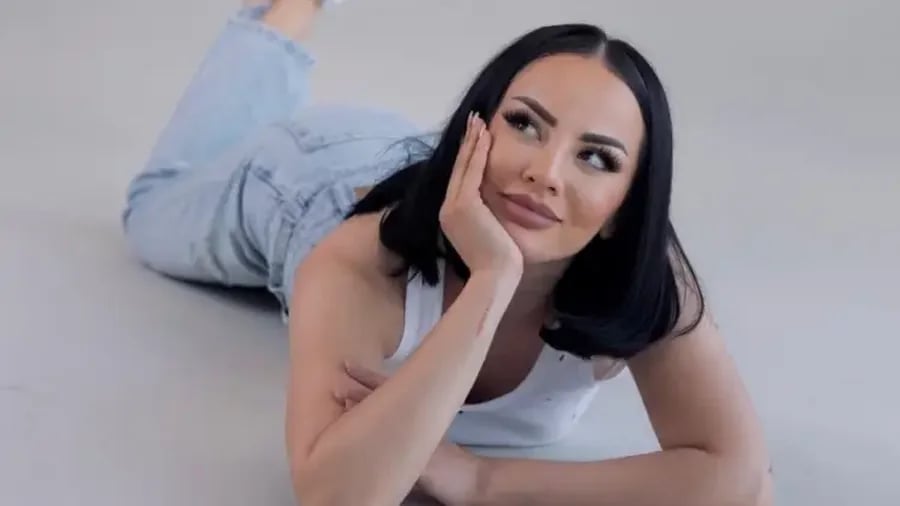 Festë e madhe në familjen e Bardhit e Sarës  Po bëhen sërish prindër  Sara jep përgjigjen