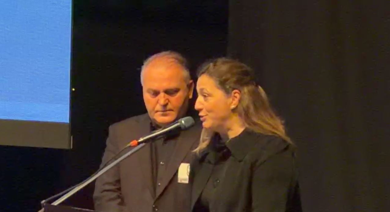 Motra e Shpatit e bëri me vaj një shqiptari  në varrimin e tij  para krejtve e tregoi amanetin që ia la para se të vdiste