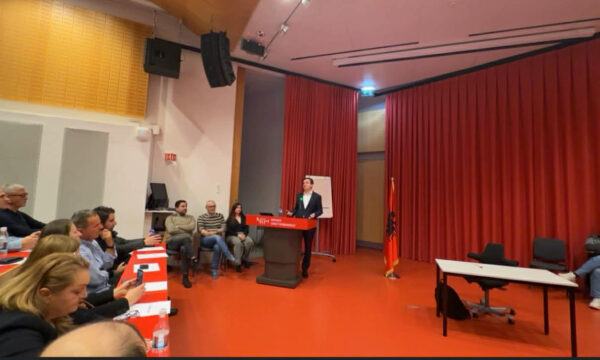 Kurti e nis fushatën për votat e mërgatës nga Oslo, pjesëmarrja e Ambasadores Luci në tubim partiak nxit reagime