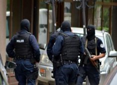 Raportohet se policëve specialë në veri u është ndalur një racion ushqimi