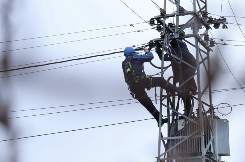 goditen-nga-rryma-dy-persona-ne-gjilan