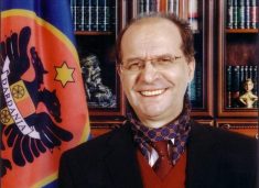 Avdullah Hoti: Rugova, simbol i urtësisë, vizionit dhe lirisë së Kosovës