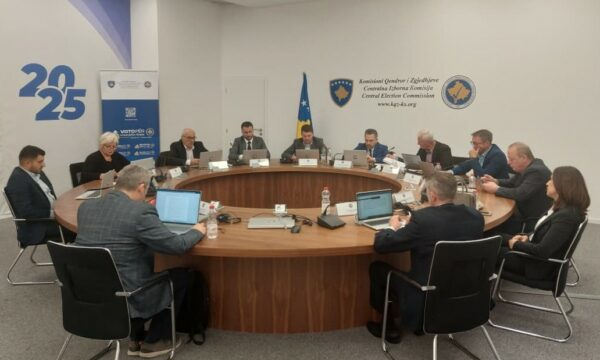 KQZ mblidhet sot, në rend dite certifikimi i Nismës