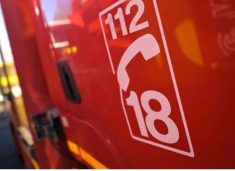 Vetura përmbyset në pishinë, vdesin tre të rinj në Francë