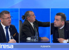 “Kujt ia ruan Amerika kufijtë tjetër përveç neve?” / “O krenar, vetëm neve na i ruajnë”, debat