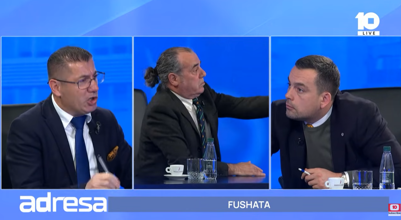 “Kujt ia ruan Amerika kufijtë tjetër përveç neve?” / “O krenar, vetëm neve na i ruajnë”, debat