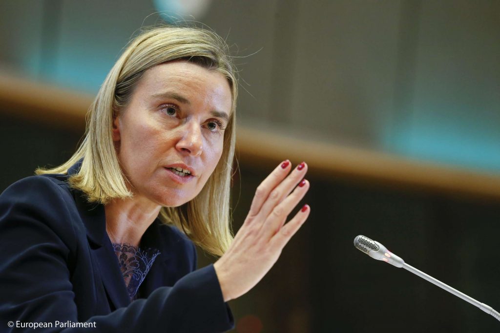 Mogherini jep dorëheqje si rektore e Kolegjit të Evropës
