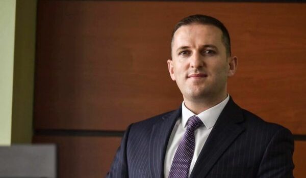 Avokati Fetahu: Telefoni i çdo qytetari tani i mbrojtur, Gjykata shpall kundërkushtetuese qasjen pa urdhër gjyqësor