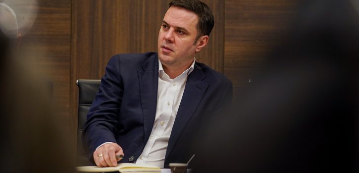 Abdixhiku: Kosova, vendi më i varfër në Evropë, po i afrohet importit një miliardë euro rrymë