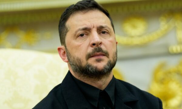 Zelensky: Sulme të reja ruse në infrastrukturën civile