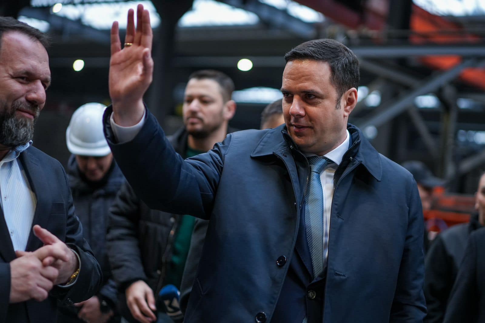 Lumir Abdixhiku: Zgjedh shpresën, 123 është numri ynë