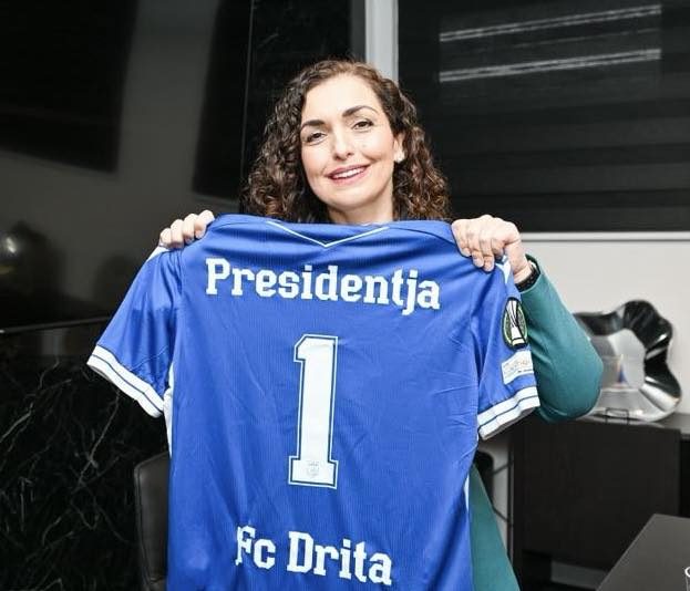 Presidentja  Osmani viziton Dritën e Gjilanit, përgëzon klubin për sukseset evropiane