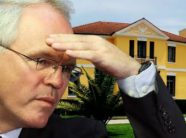 Hill: Ambasada e parë amerikane në Shqipërinë post-komuniste, kishim një dhomë në hoteli