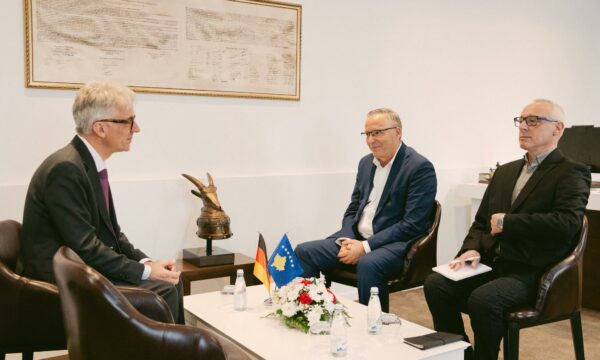 Hamza takon ambasadorin gjerman, flasin për zgjedhjet: Presim përkrahje në skenën ndërkombëtare dhe heqjen e sanksioneve