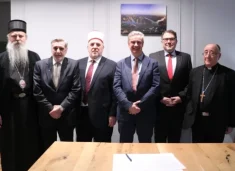 Liderët fetarë në Kosovë nënshkruajnë deklaratë kundër dhunës me bazë gjinore