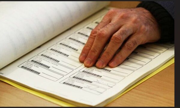 Mblidhet KQZ-ja – Pritet certifikimi i kandidatëve, listës votuese dhe vendimi për qendrat e votimit në përfaqësitë diplomatike