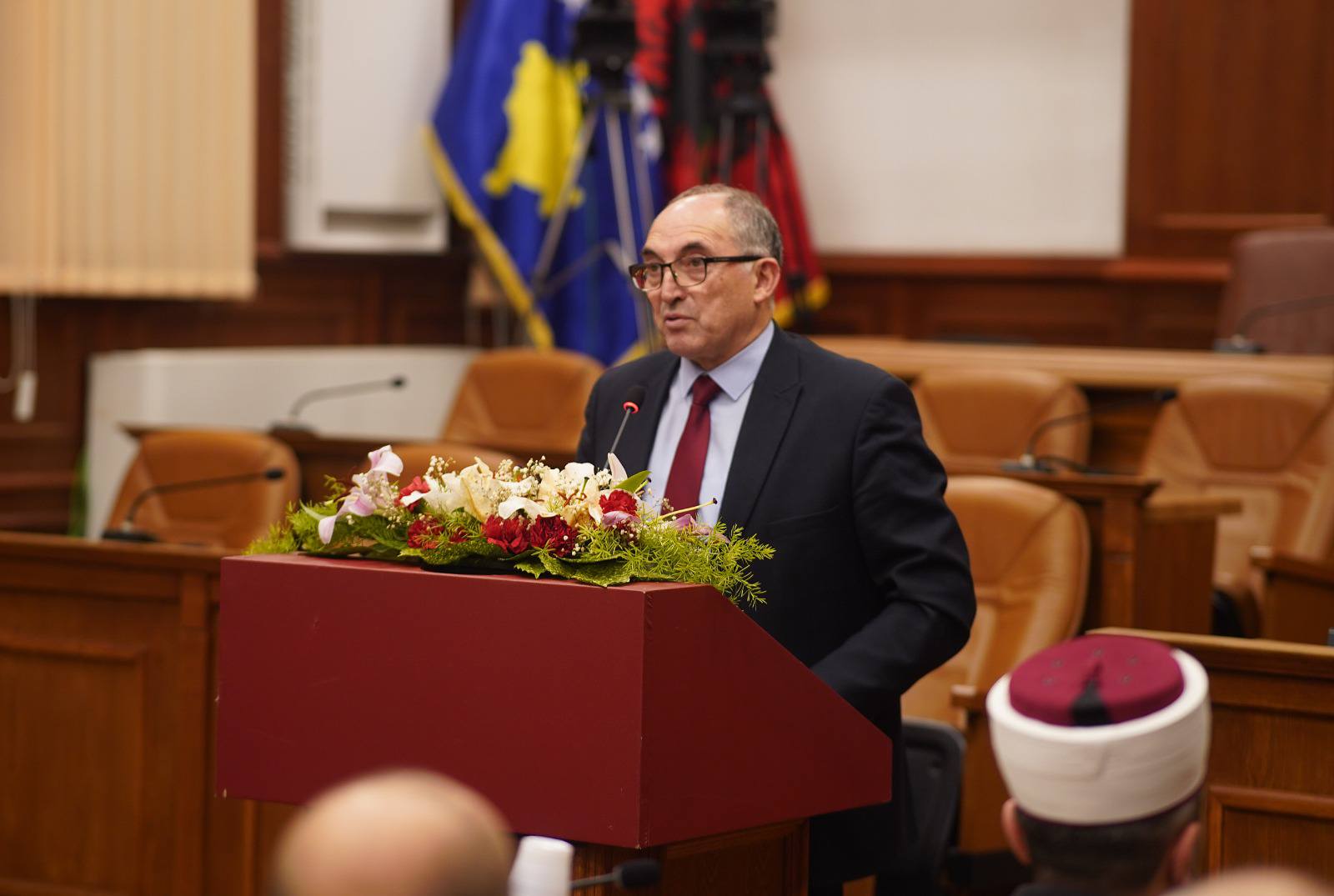 “Do ta bëjmë Prizrenin edhe më të bukur, ashtu siç e meriton”, betohet Shaqir Totaj