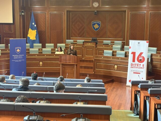 Haxhiu dhe Nagavci takojnë nxënësit: Roli i të rinjve kyç në luftën kundër dhunës me bazë gjinore