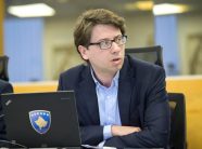 Murati për raportimet se do të ekzekutohet paga e 13-të: Lajmet e rreme nuk kalojnë